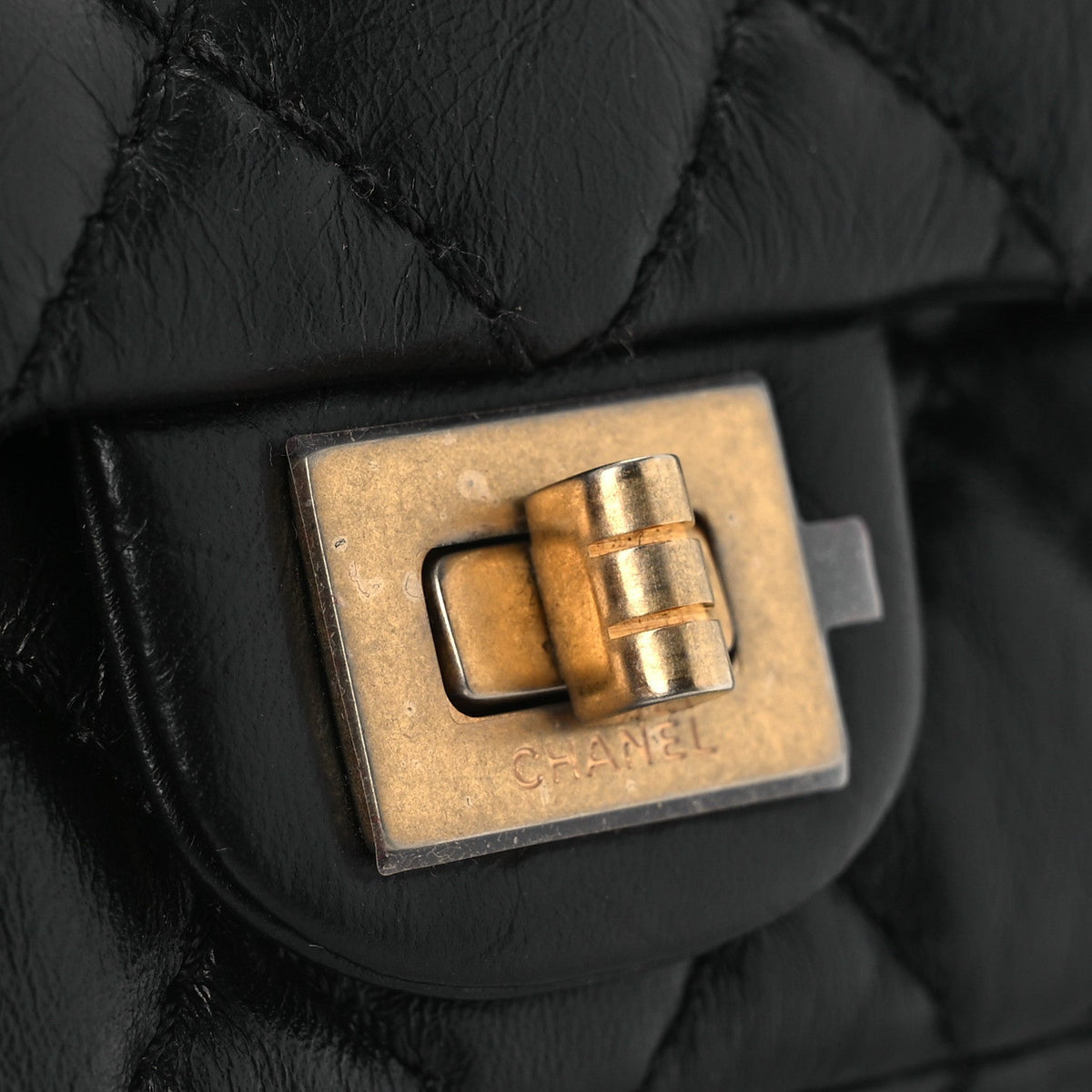 Aged Calfskin Quilted 2.55 Reissue Flap Belt Bag Clutch Black